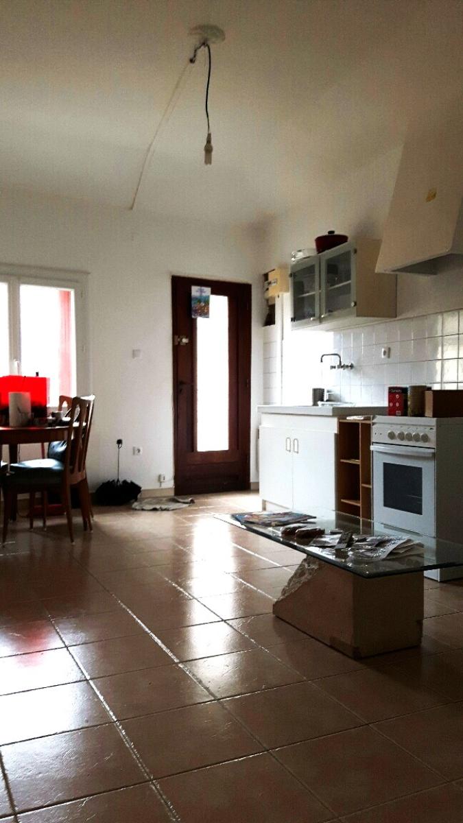 SAINT HILAIRE DE BEAUVOIR- Maison de village de type 2 avec grande cave