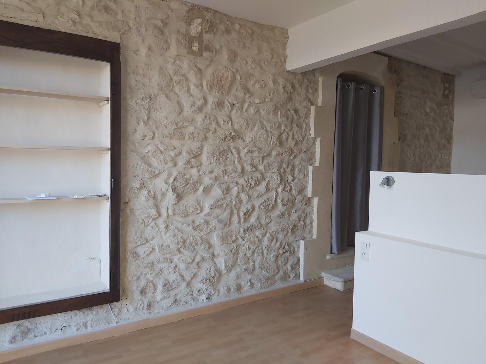 Appartement T1bis 45 m²- Saint Geniès des Mourgues